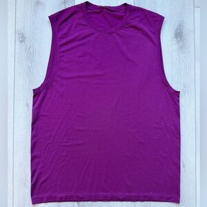 Metal Vent Tech
Sleeveless Shirt
Colour Chilled Grape/Chilled Grape
Size XL
